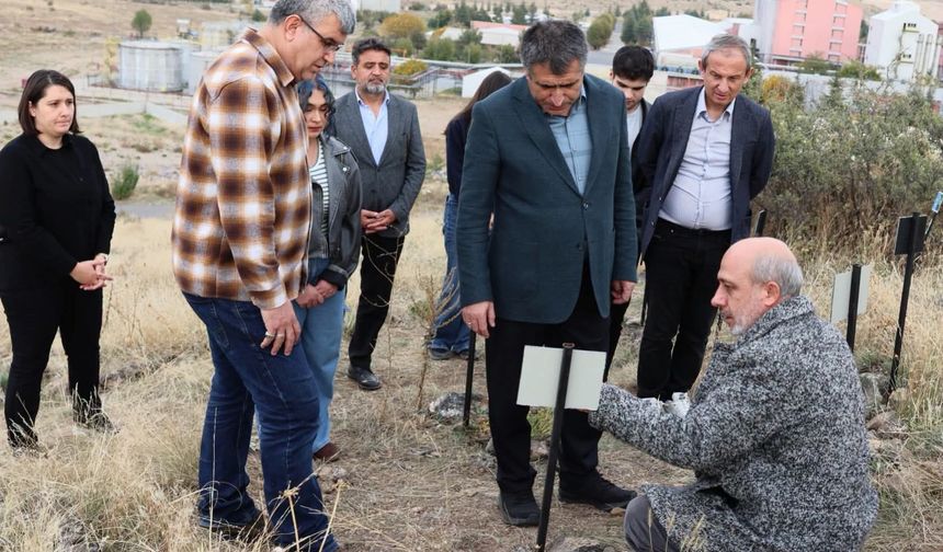 NEVÜ Rektörü Aktekin, Endemikler Tepesi’nde İncelemelerde Bulundu