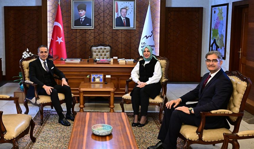 Gençlik ve Spor Bakan Yardımcısı Av. Doç. Dr. Safa Koçoğlu Gürsoy’dan Vali Hüseyin Kök’e Ziyaret