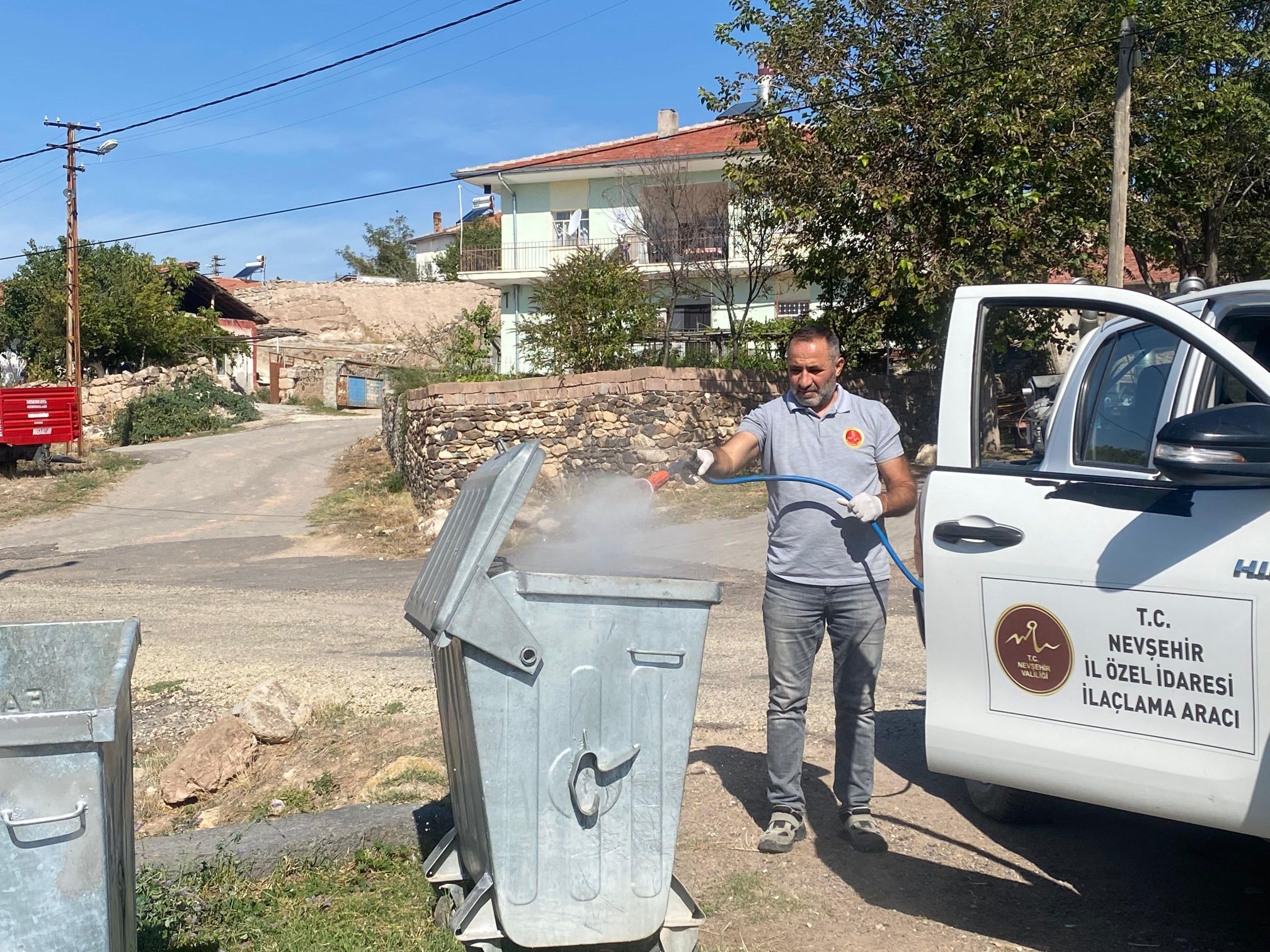 Nevşehir İl Özel İdaresi Sinekle Mücadelesini Aralıksız Sürdürüyor 4