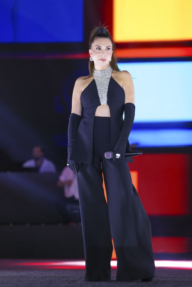 Ebru Yaşar (2)