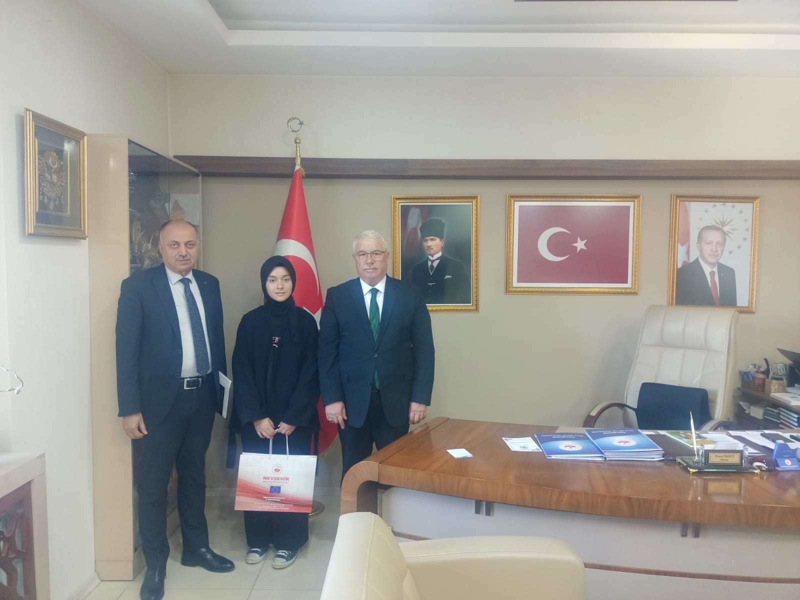 I M G 20251031 W A0004