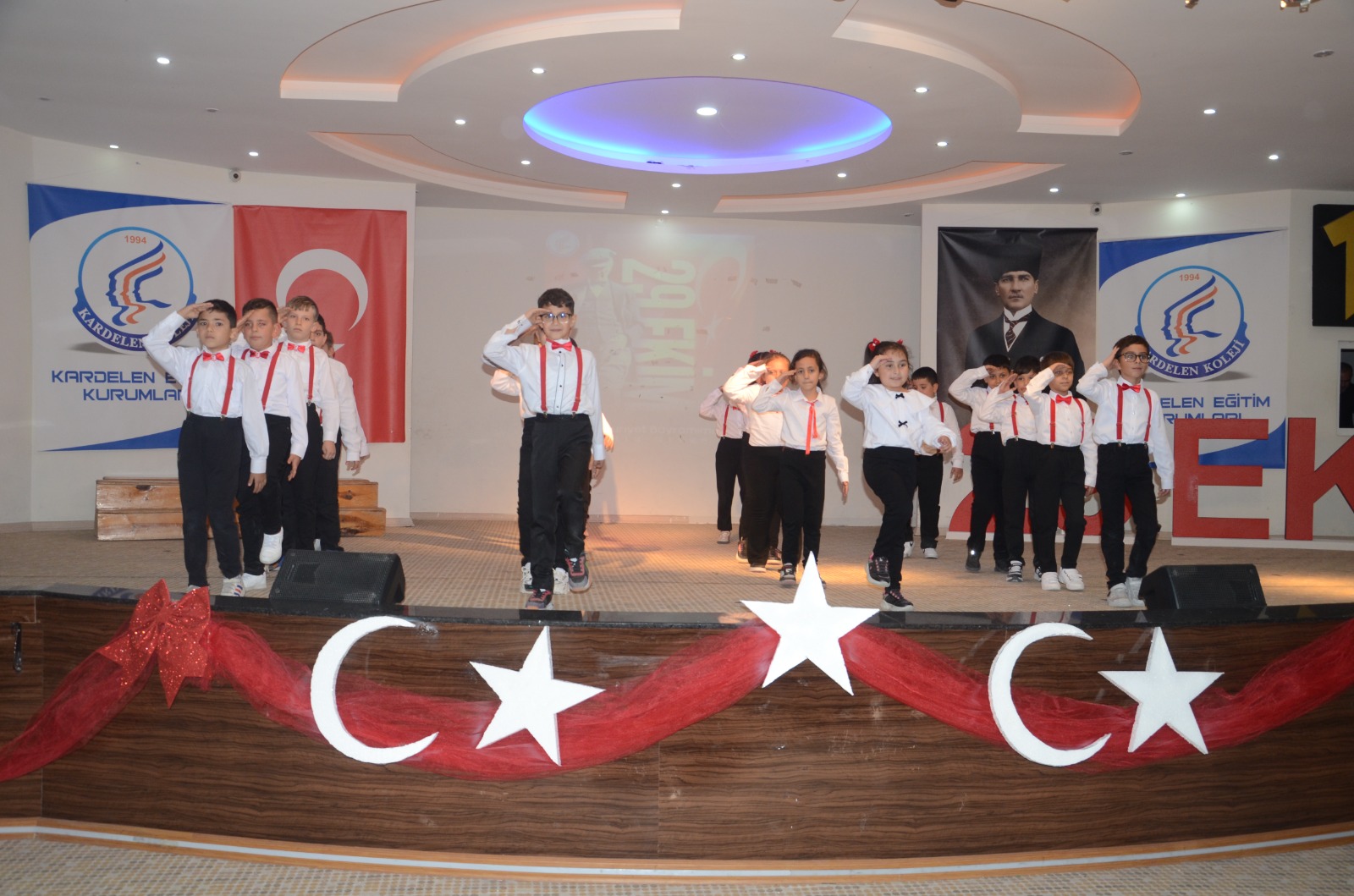 Kardelenli 3. Sınıf Öğrencilerinden Muhteşem Cumhuriyet Bayramı Gösterisi (3)