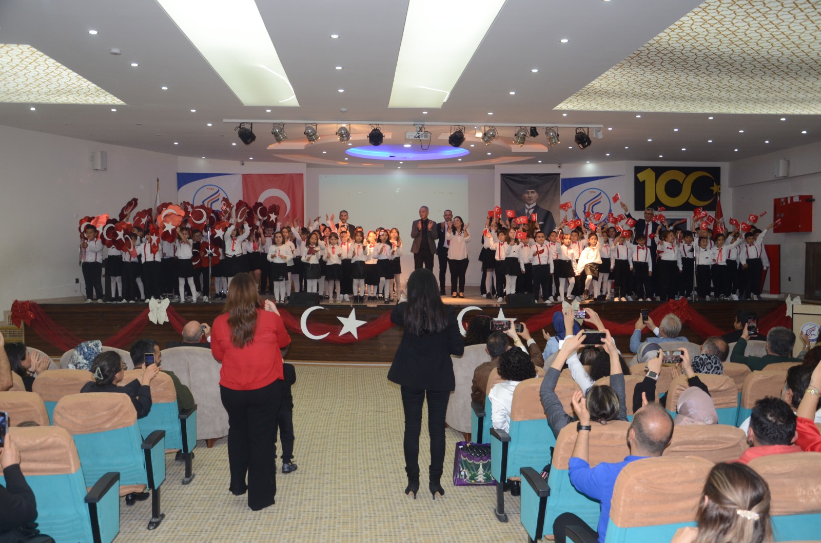 Kardelenli 3. Sınıf Öğrencilerinden Muhteşem Cumhuriyet Bayramı Gösterisi (4)