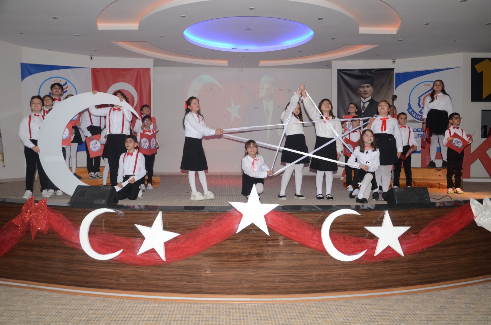 Kardelenli 3. Sınıf Öğrencilerinden Muhteşem Cumhuriyet Bayramı Gösterisi (8)