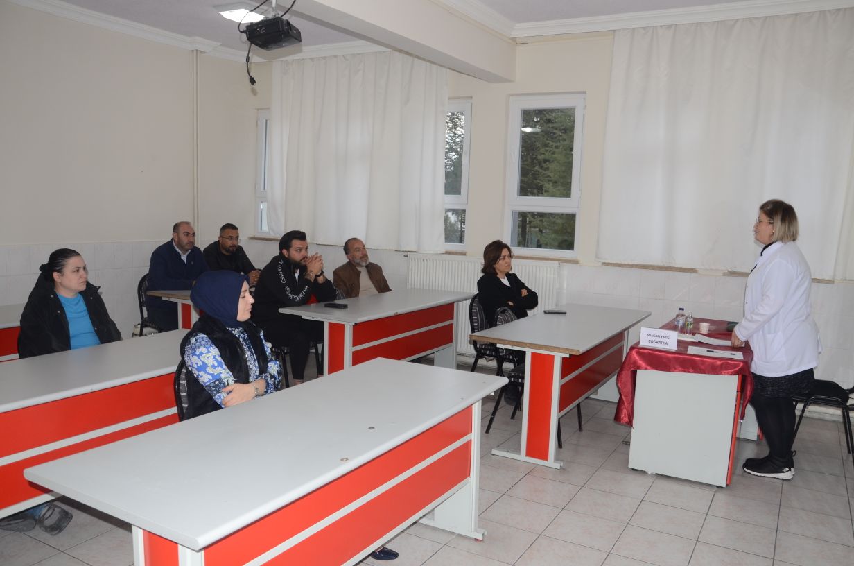 Özel Kardelen Fen Ve Anadolu Lisesinde 10. Sınıfların Veli Toplantısı Yapıldı 6