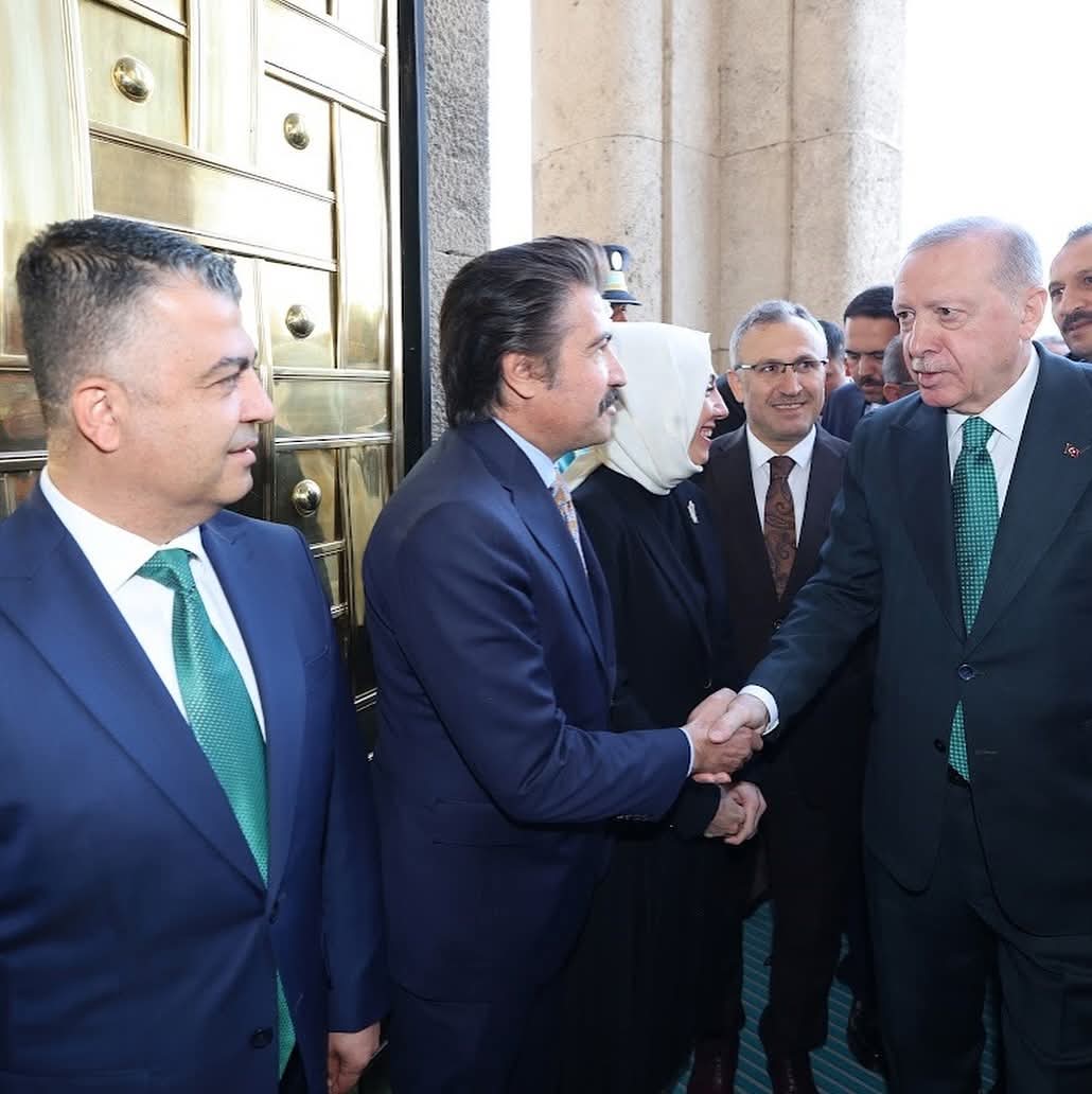 F B I M G 1762349230737