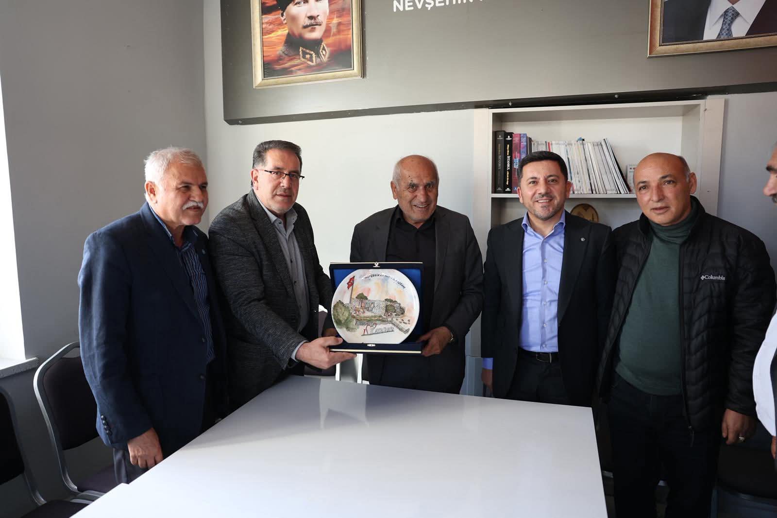 F B I M G 1763675637958