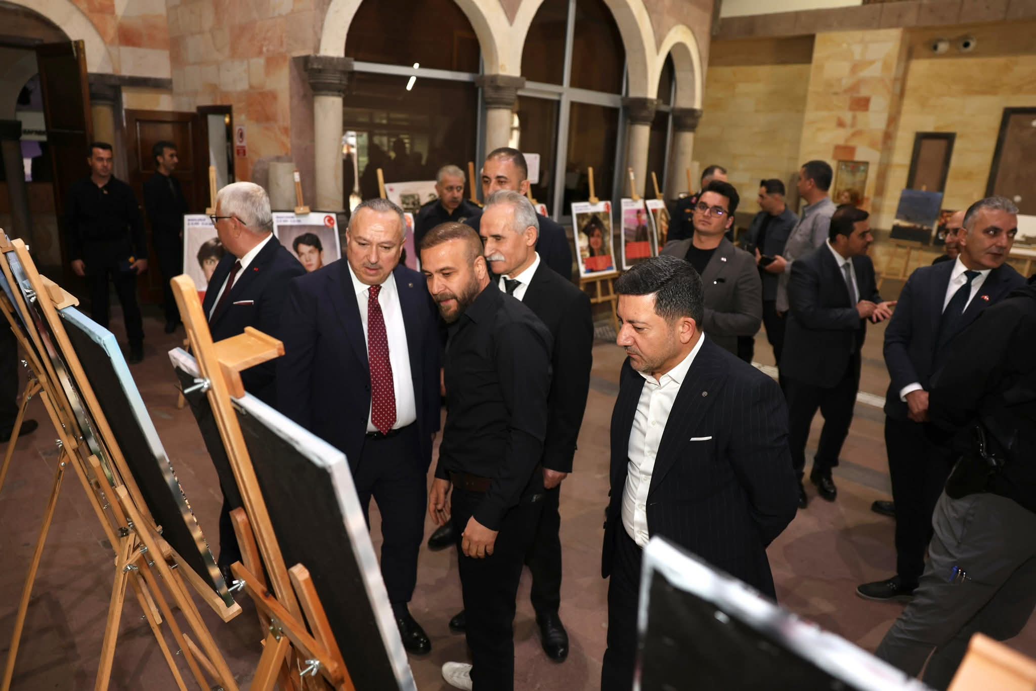 F B I M G 1763988389933