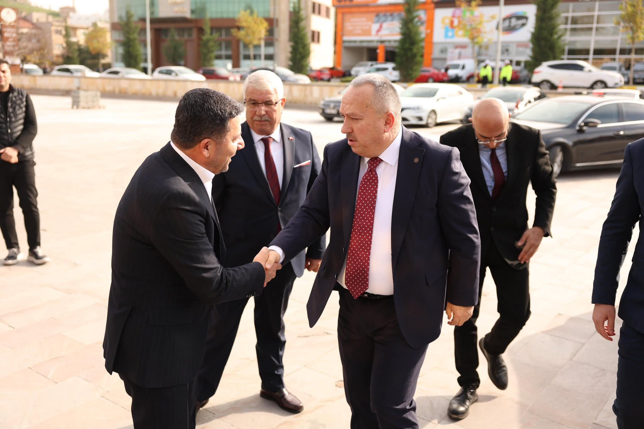 F B I M G 1763988394057