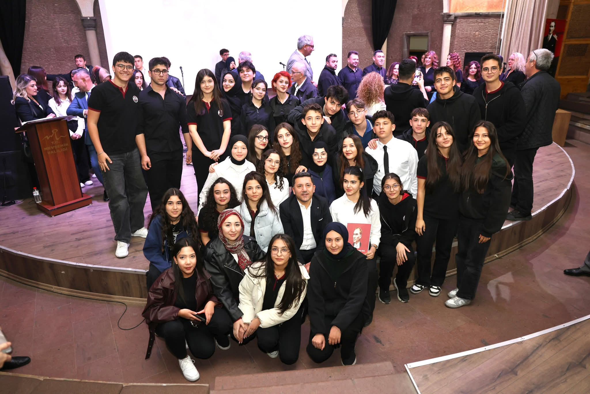 F B I M G 1763988399329