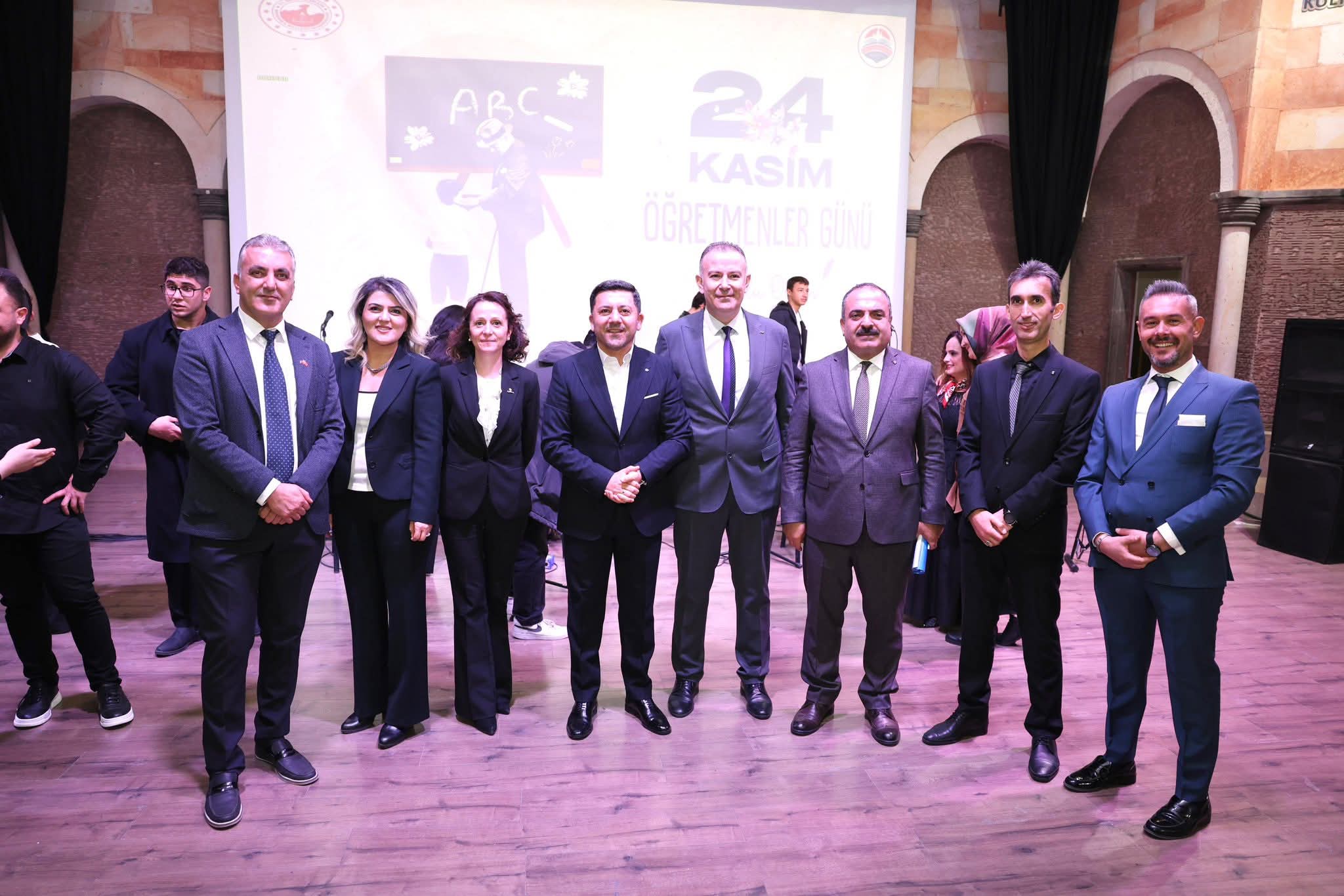 F B I M G 1763988401284