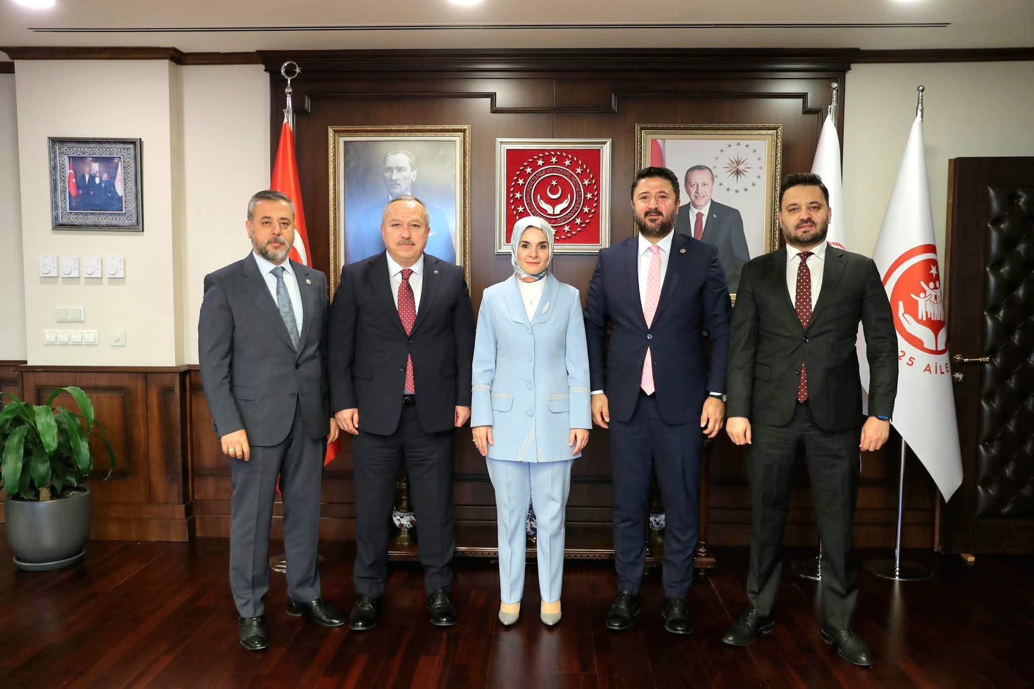 I M G 20251106 W A0040