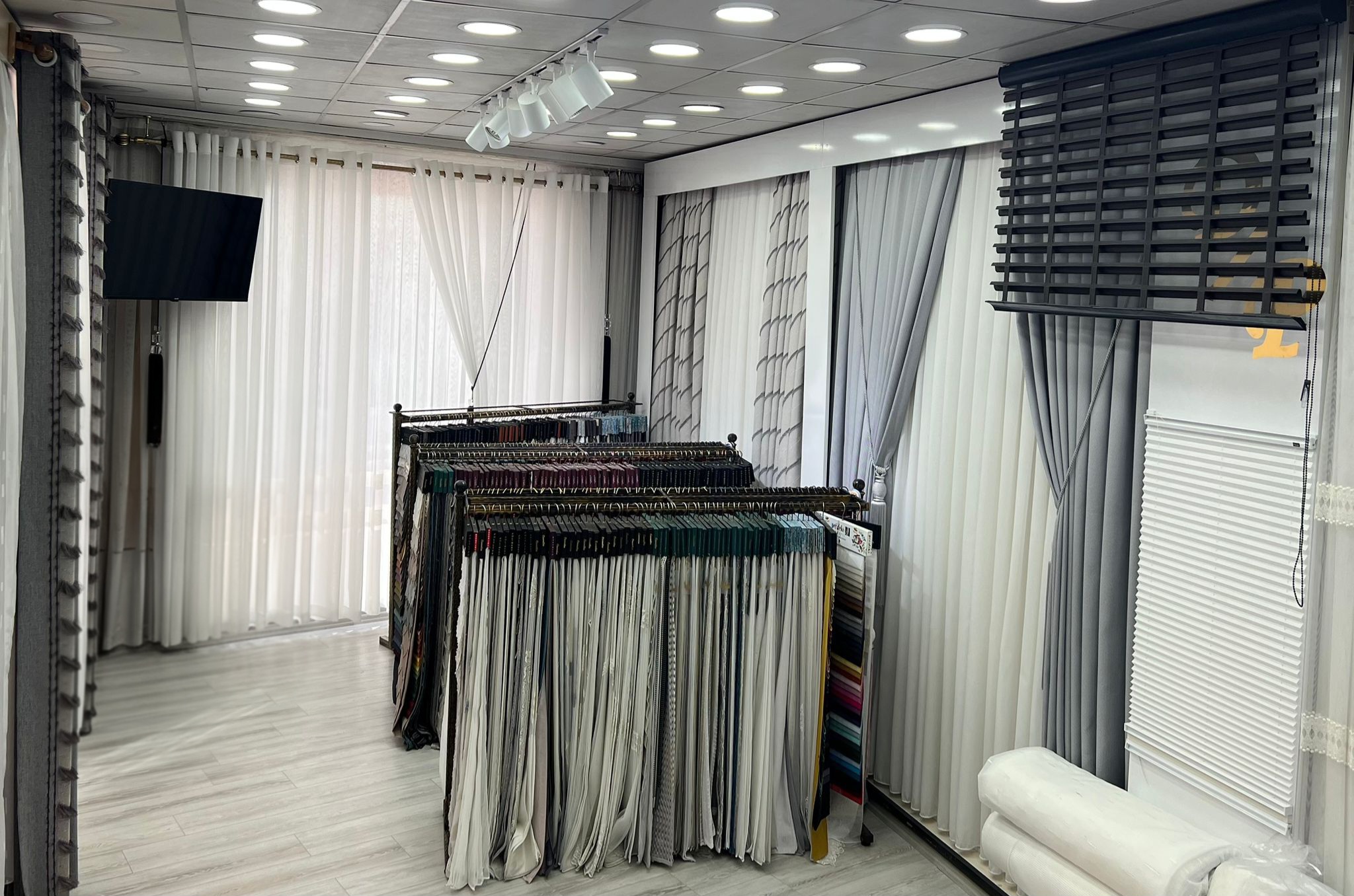 I M G 20251108 W A0015(1)