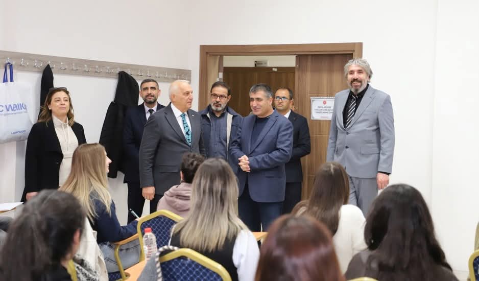 I M G 20251125 W A0029