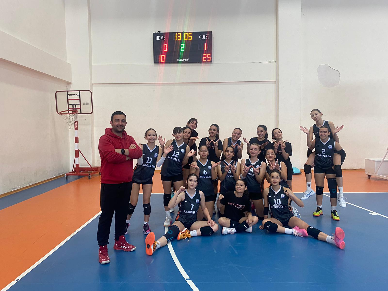 Kardelen Koleji Voleybolda Da Kazandı