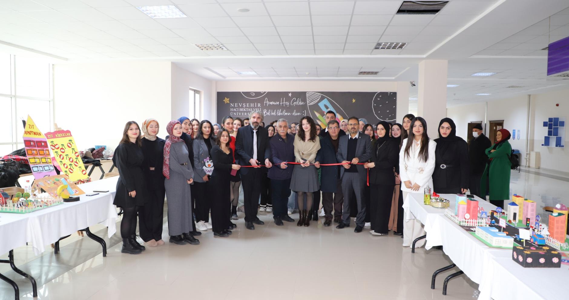 01 (1) (2)@330620410