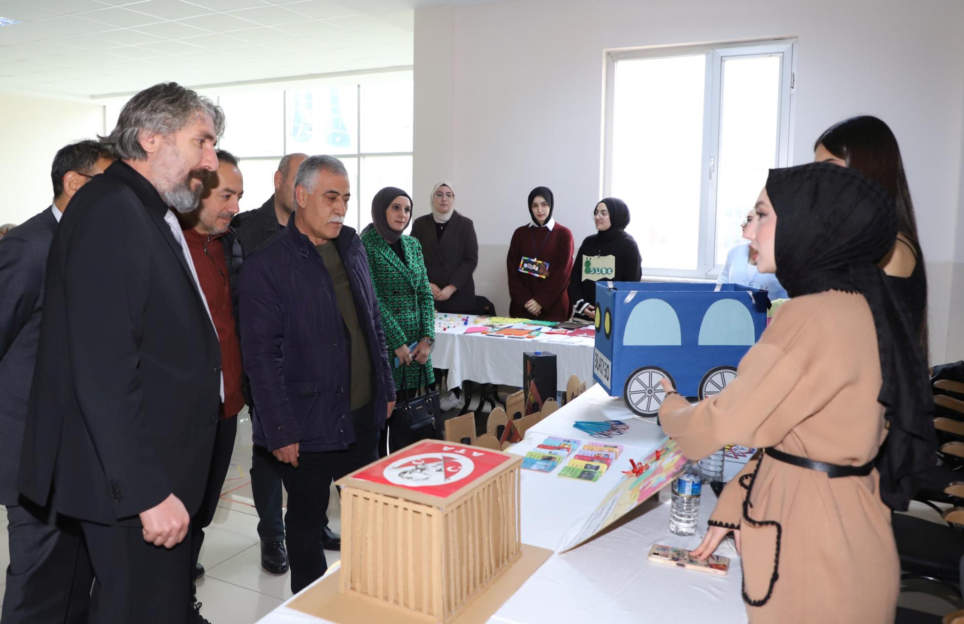 01 (3) (1)@560156697