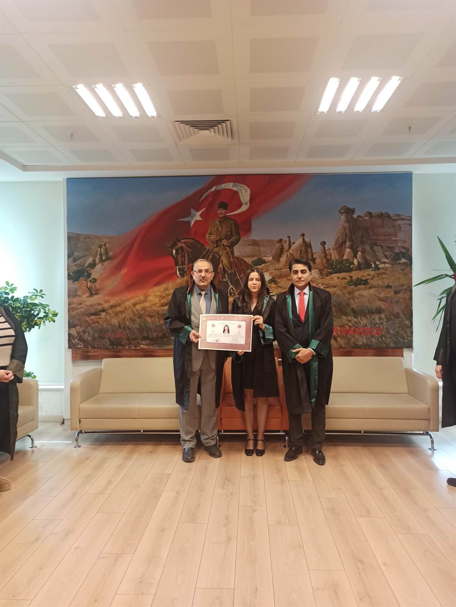 311209 4 23122025143924