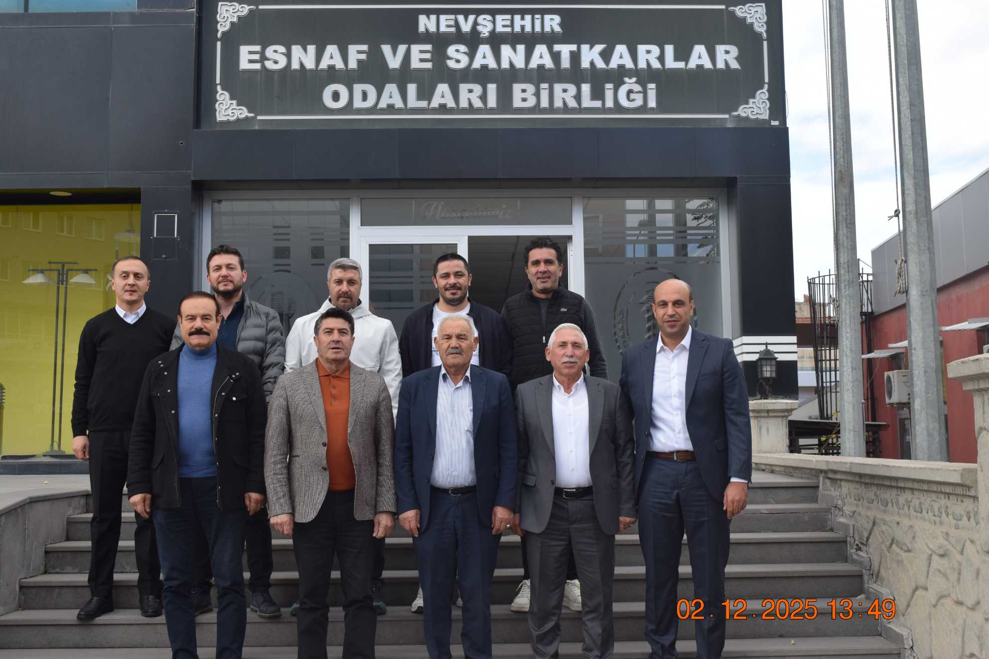 D S C 0001@ 1066999028