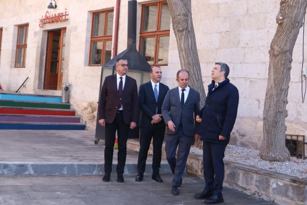 F B I M G 1764764410857