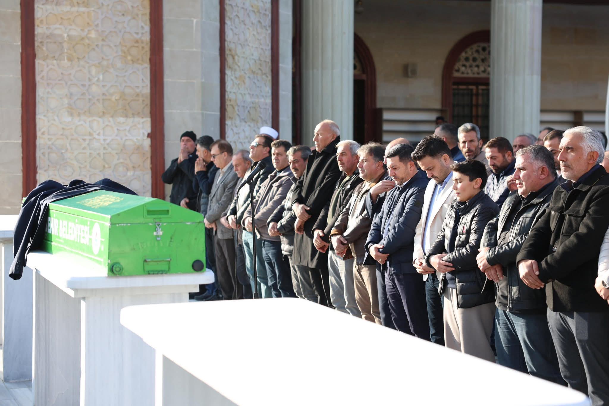 F B I M G 1764771450811