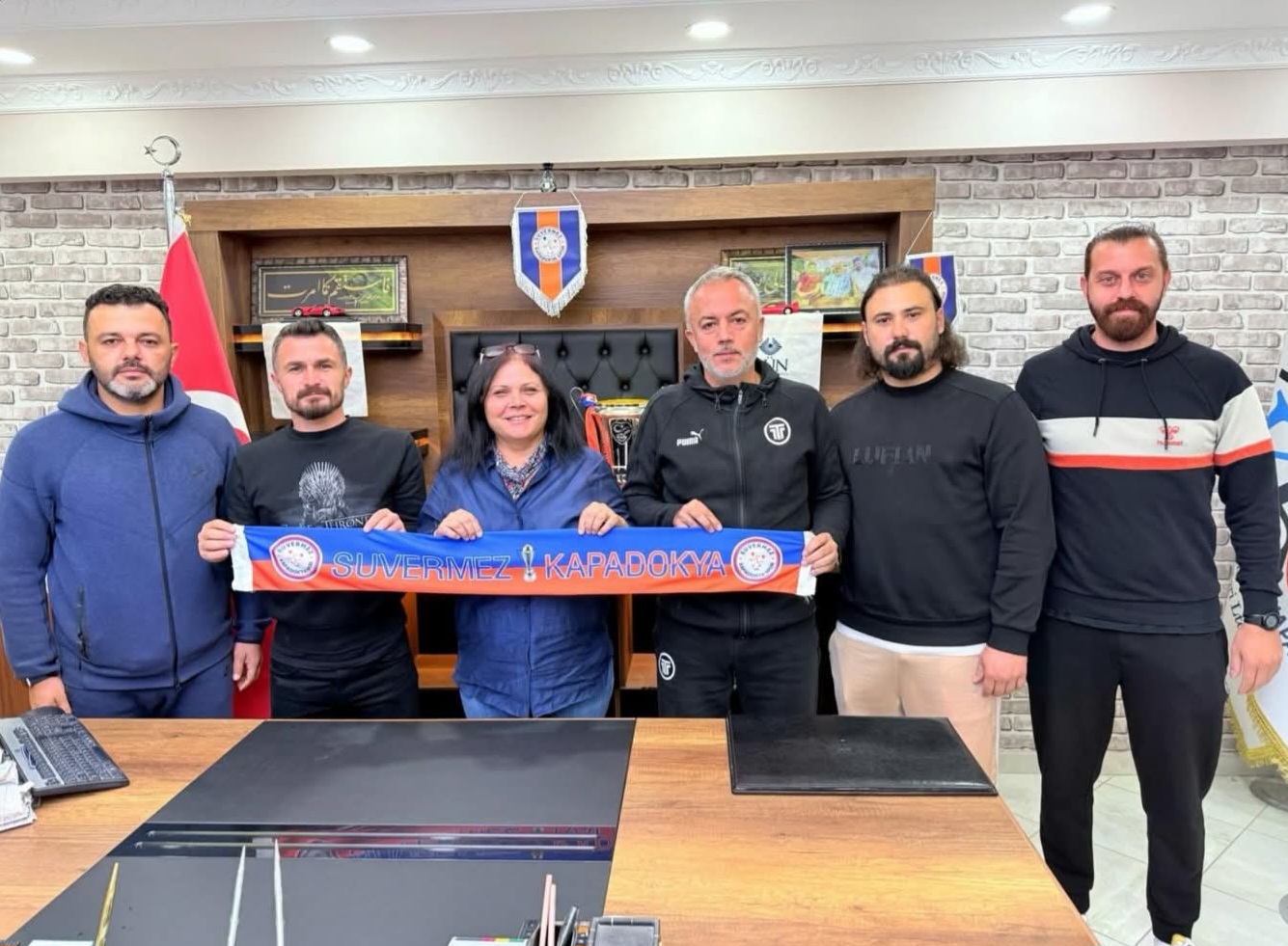 F B I M G 1764795157304