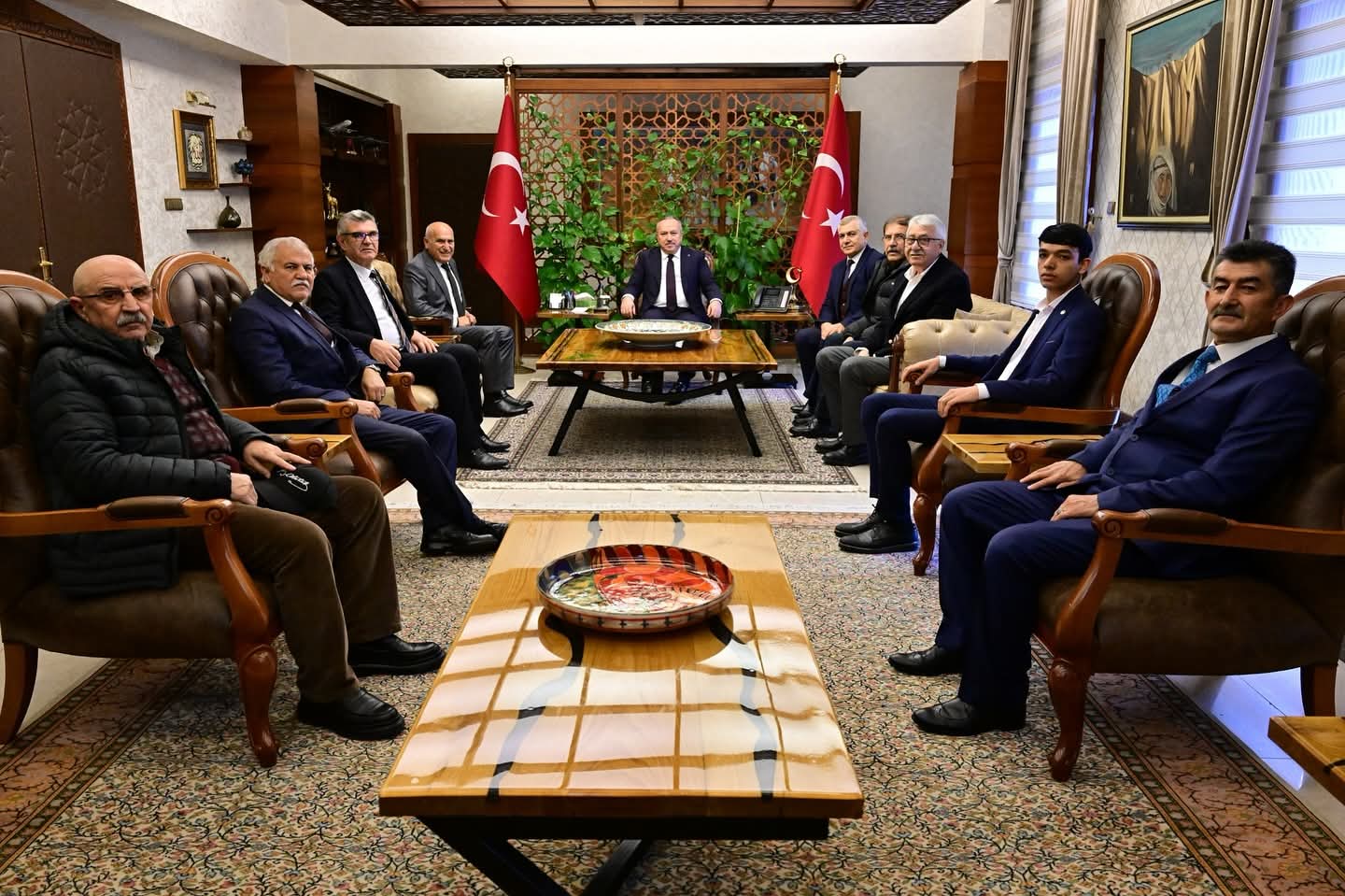 F B I M G 1765811585914