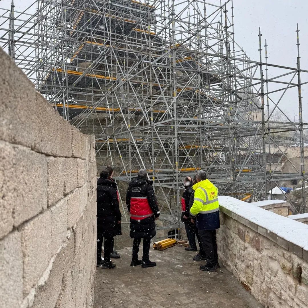 F B I M G 1765909430284