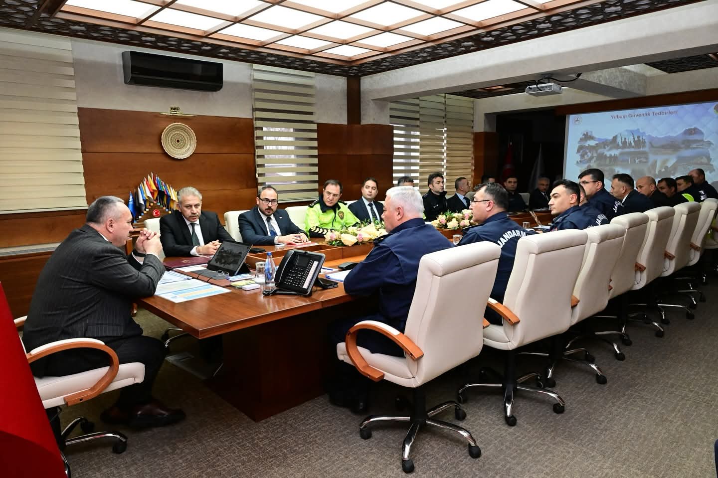 F B I M G 1766756325885