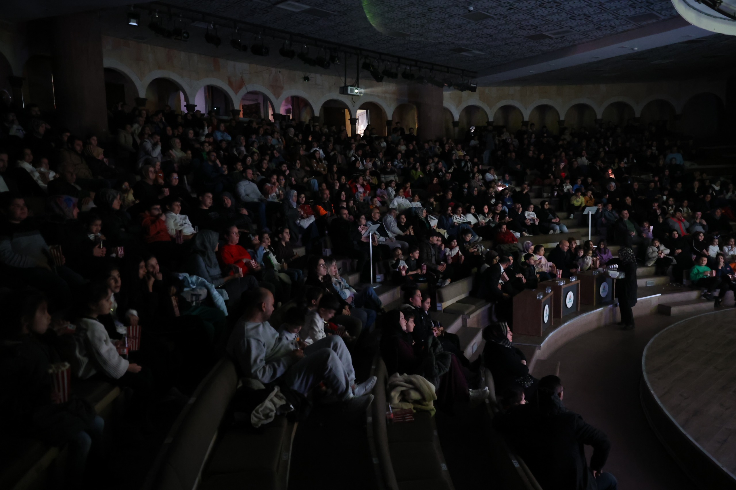 Si̇nema Fi̇lmi̇ 8