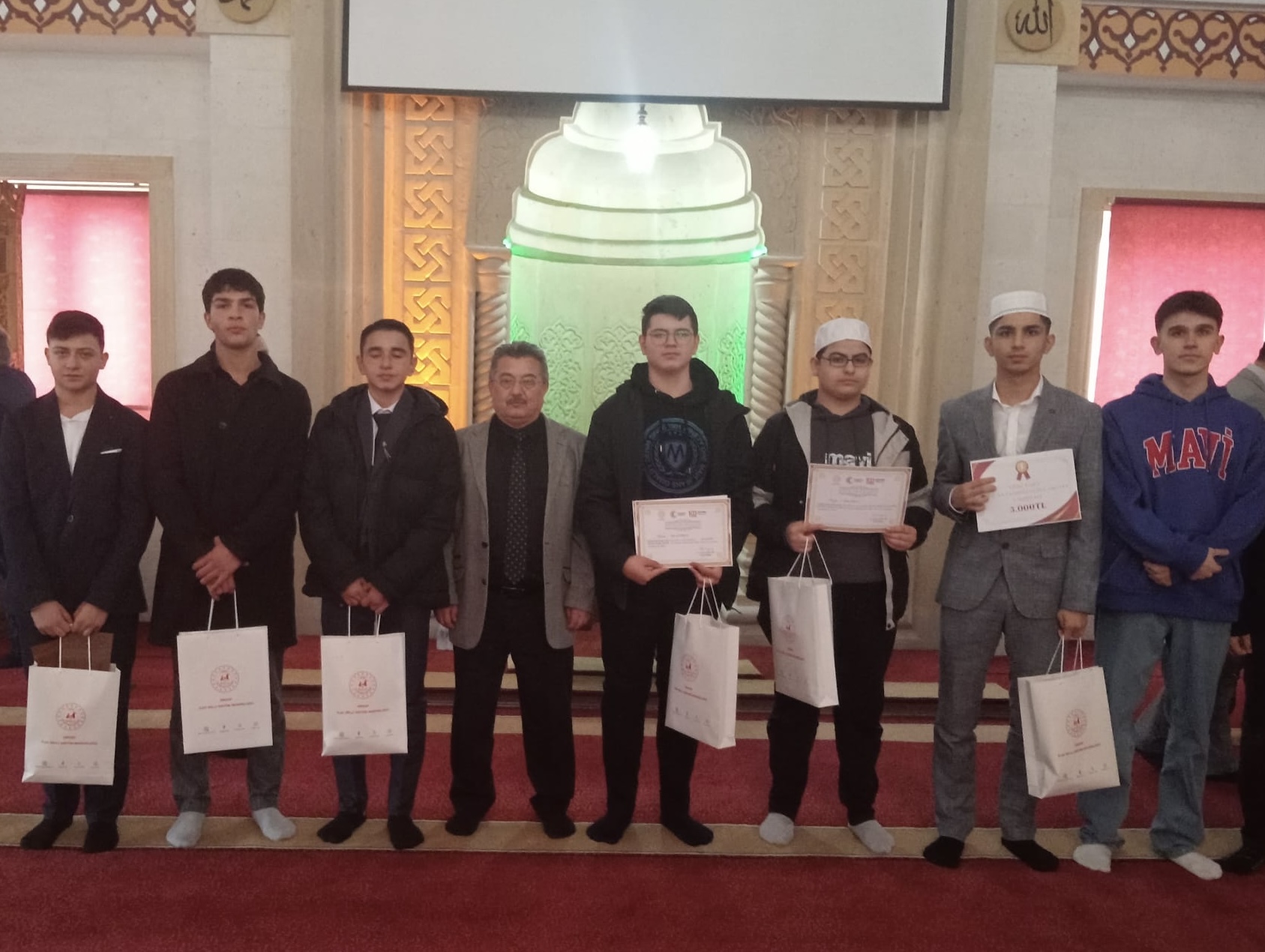 184E2F4A E37F 4E1B Aff5 90671C6E25D2