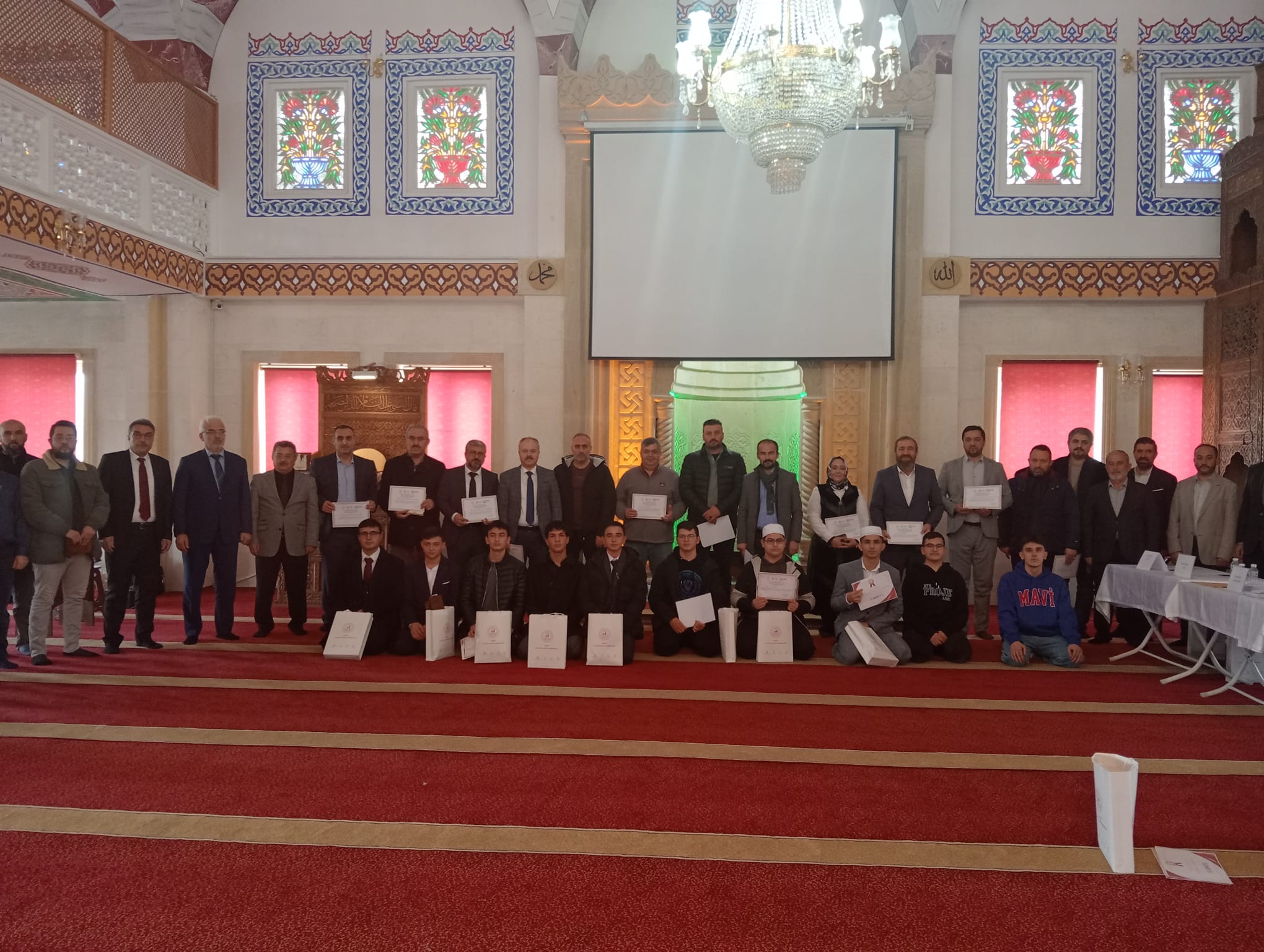 A7044C37 Bd52 4645 8125 58Fd7E7Eee0B