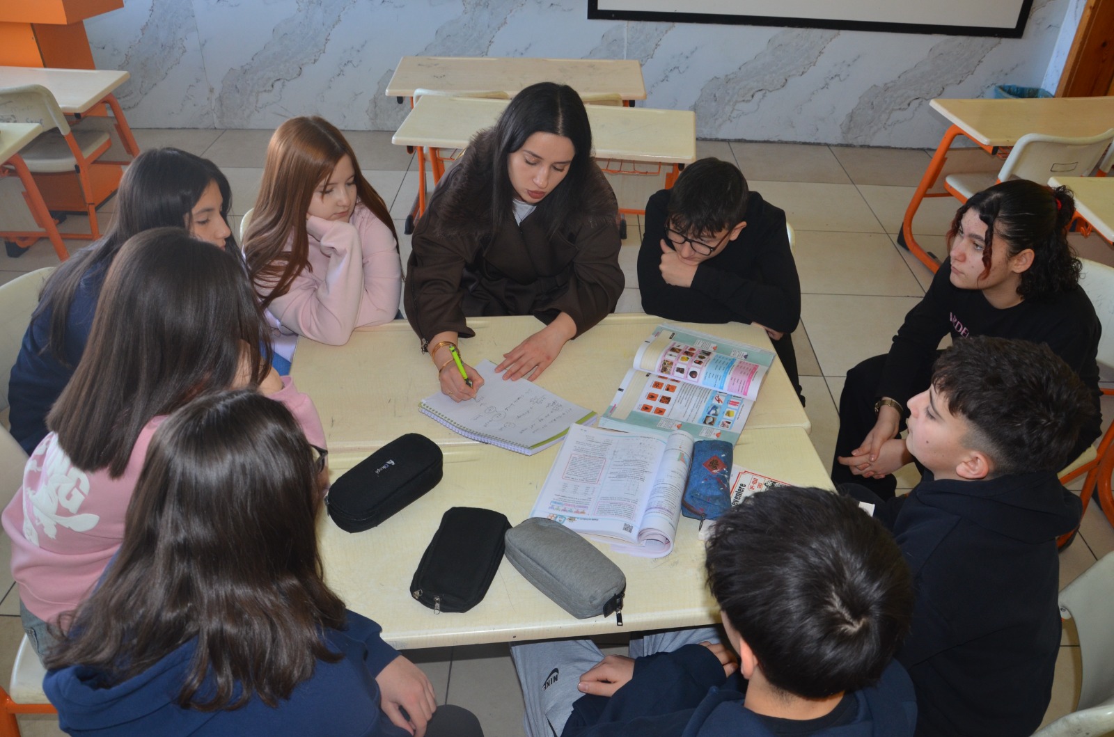 E00075F2 42C9 4Cda Ae3D Be00Eefb3016