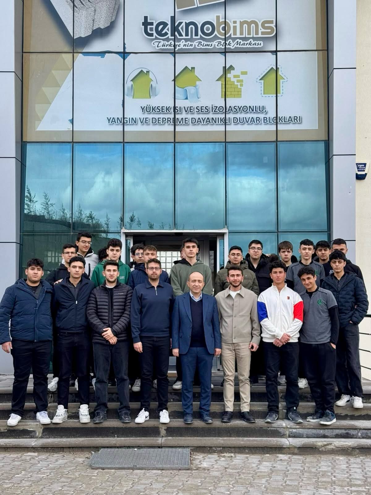 F B I M G 1770637878432