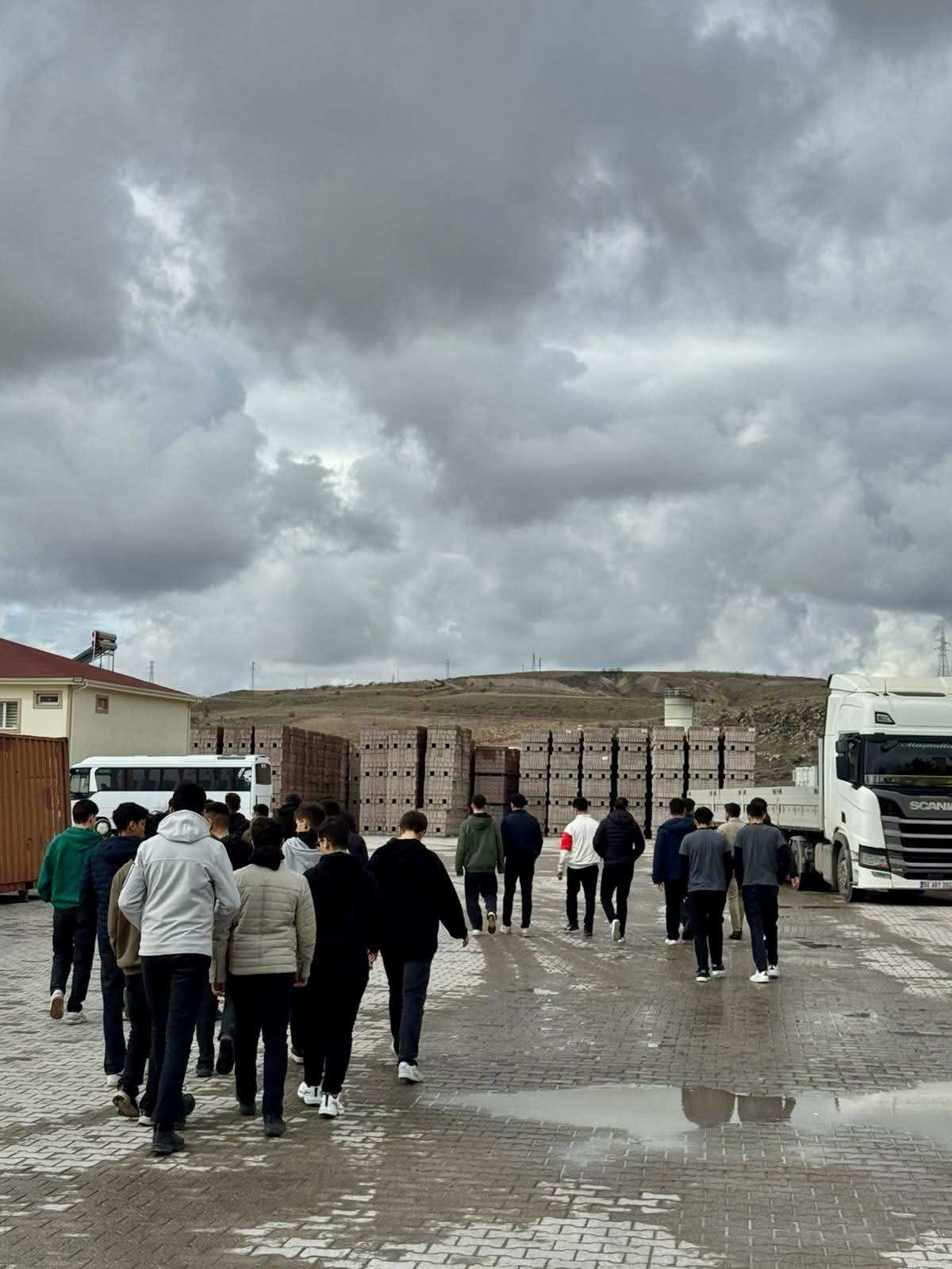 F B I M G 1770637880399