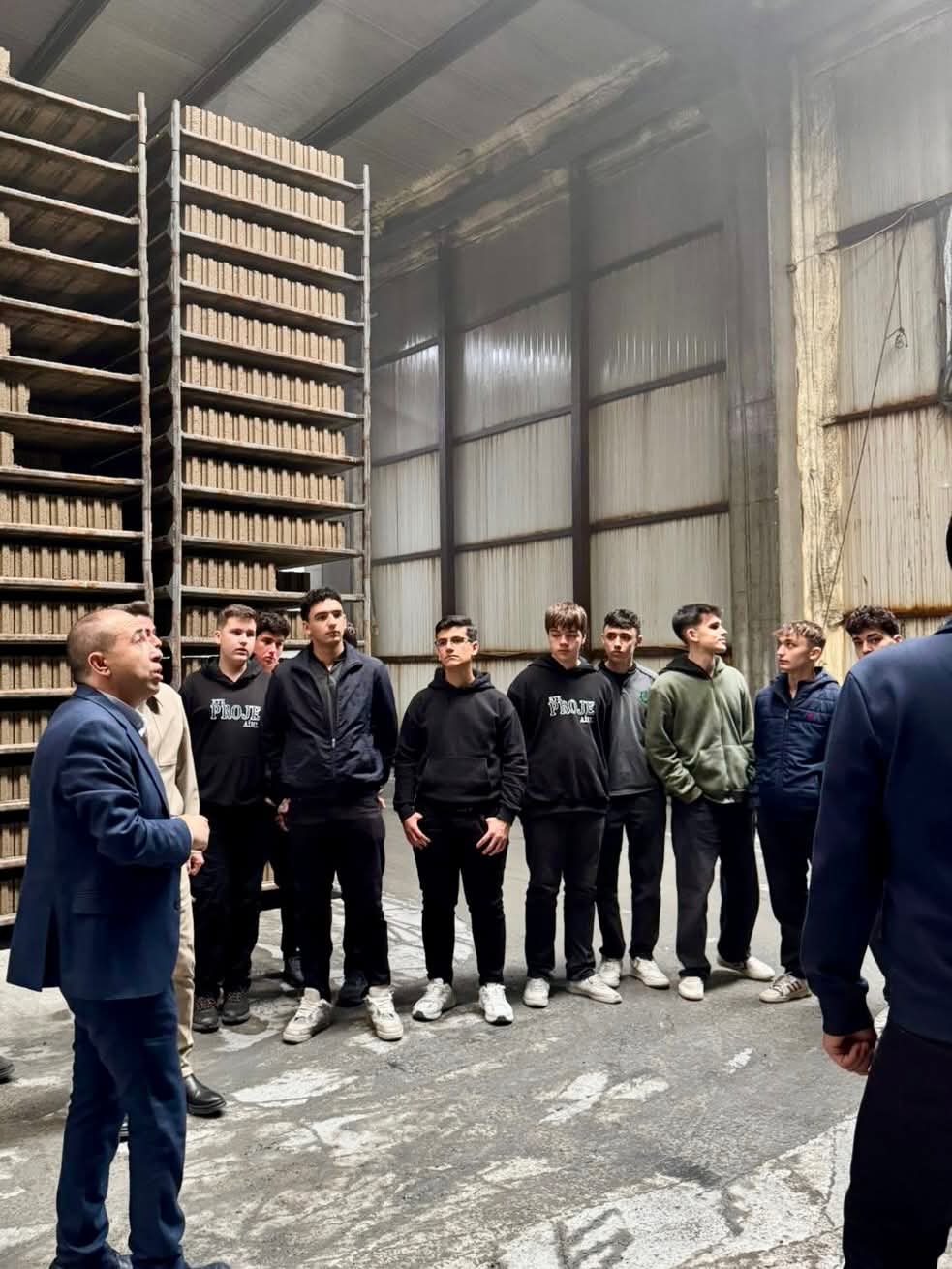 F B I M G 1770637882243