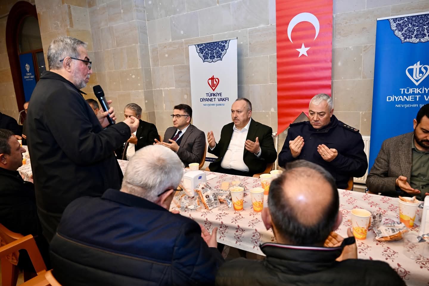 F B I M G 1771875204098