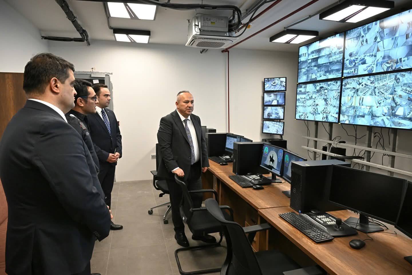 F B I M G 1772143557340