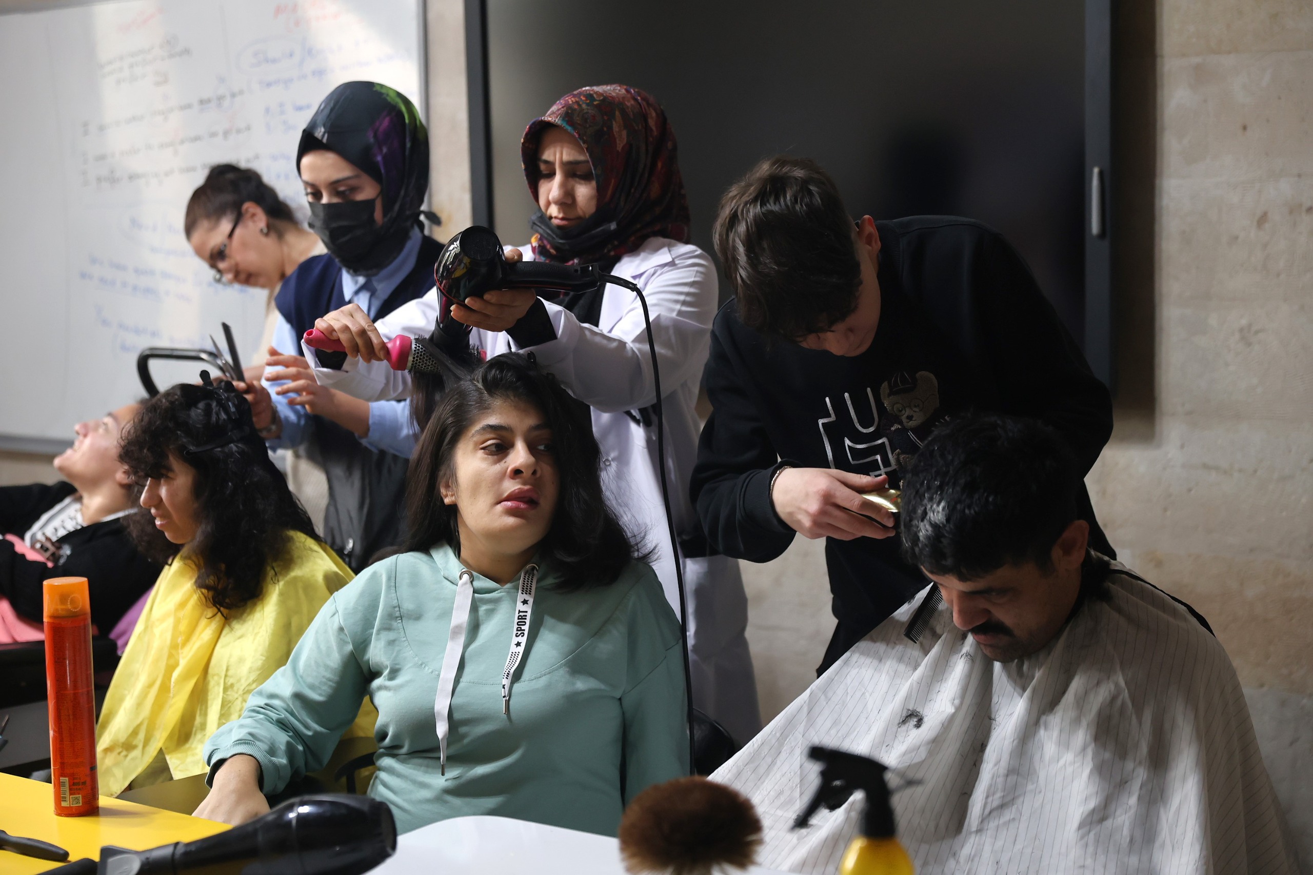 Nev Bel Özel İnsanlar 001