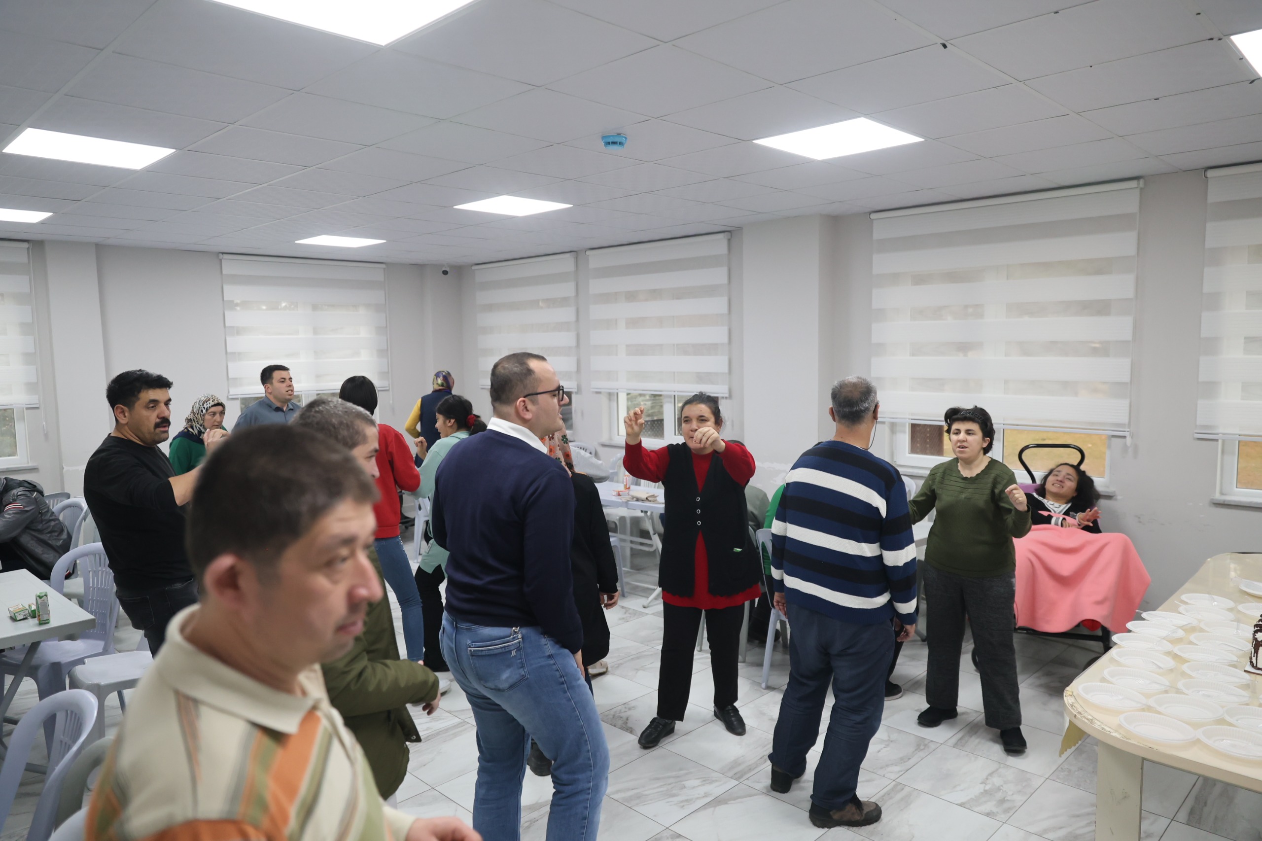 Nev Bel Özel İnsanlar 006