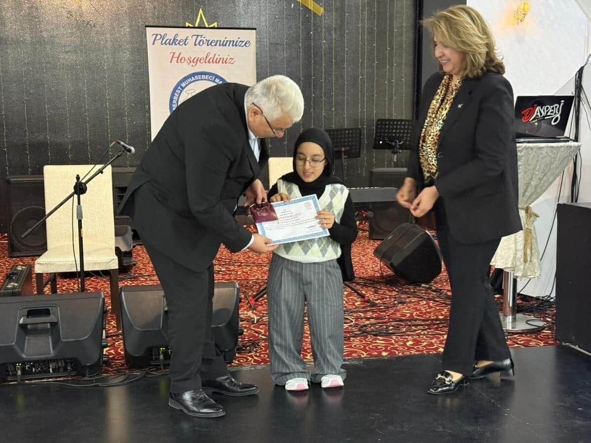 09Cc0D36D950B6039B34Fd8Eff9278Ab