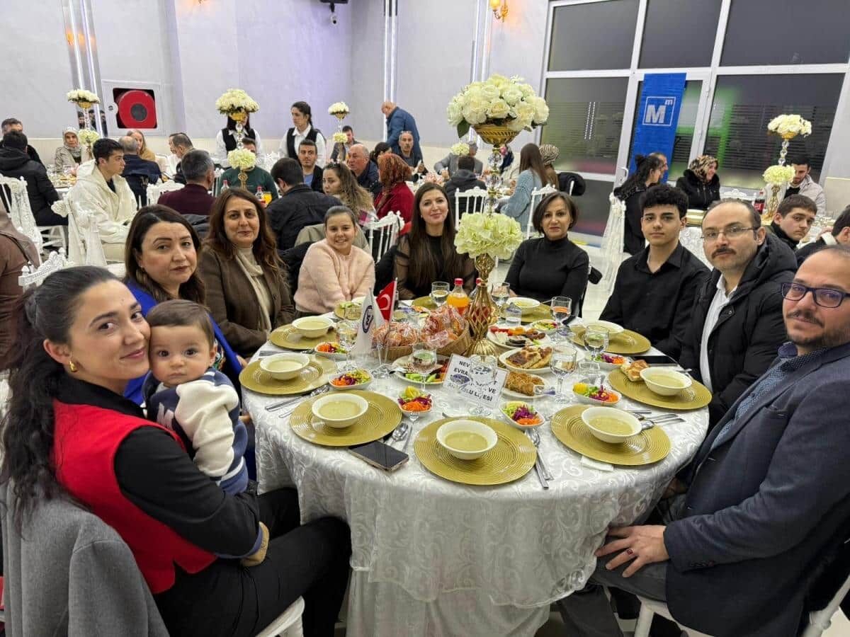 Bfda7Db22524C79Edb9Ca6859D9D23A1