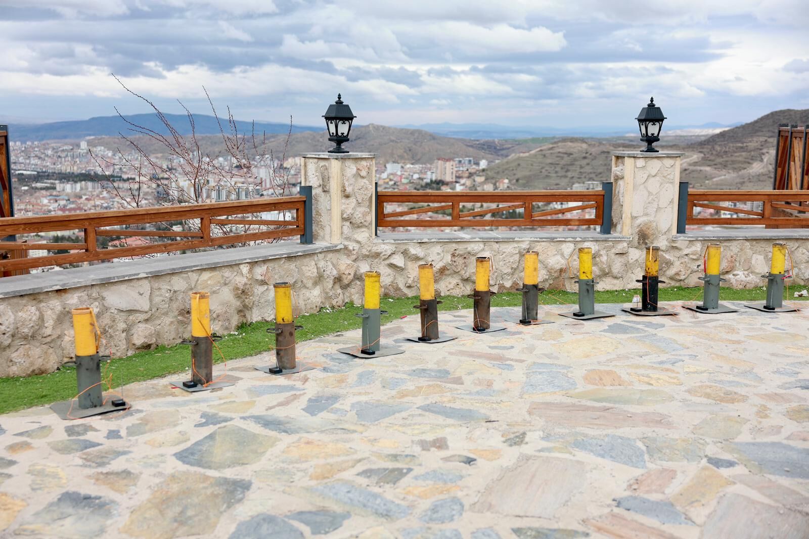 Nev Bel 11 Pare Top 004