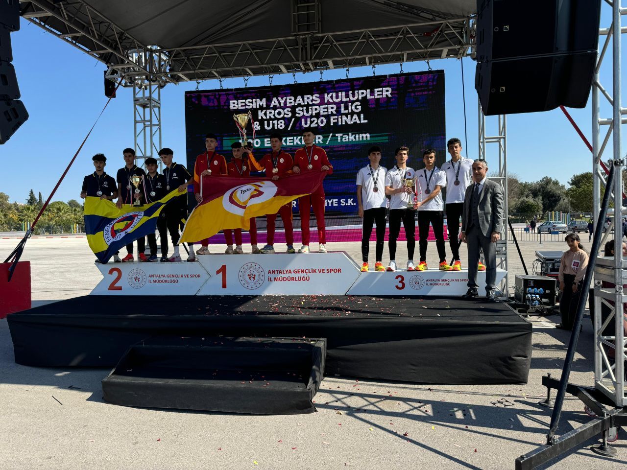 Nev Bel Atleti̇zm 001-2