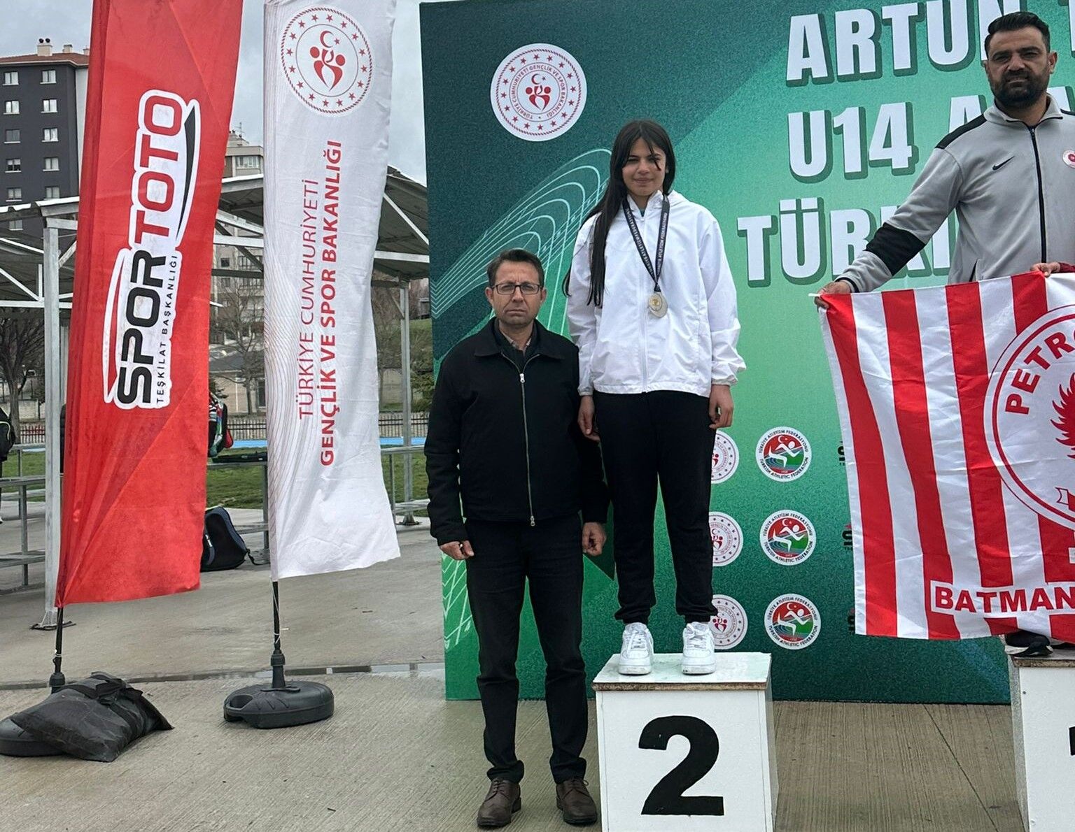 Nev Bel Sporcular 04