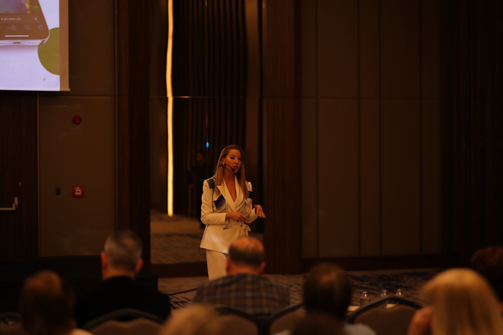 I M G 20260422 W A0017