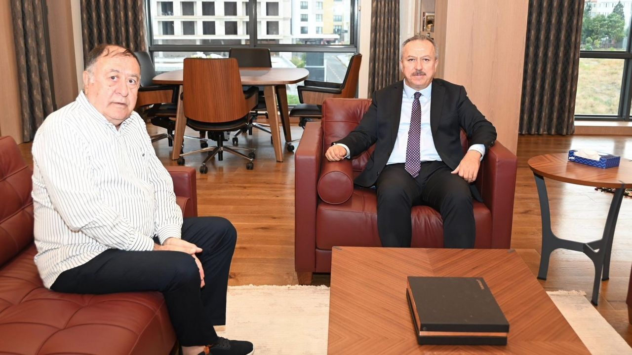 Original Vali Ali Fidandan Ntso Yonetim Kurulu Baskani Arif Parmaksiza Iade I Ziyaret N 2986523 B E O2