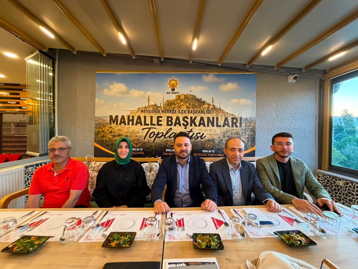 AK Parti Nevşehir'de Mahalle Başkanları İstişare Toplantısı Gerçekleştirdi