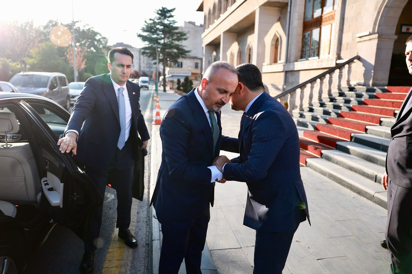 Nev Bel Bakan Yardimcisi 002