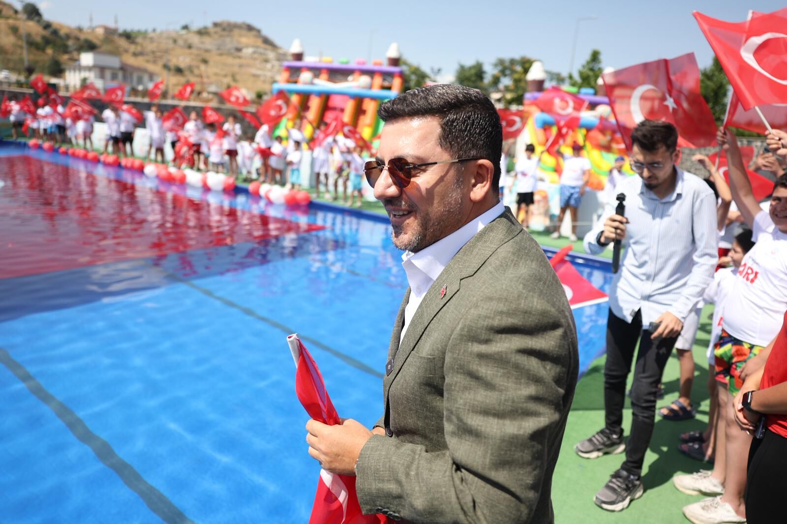 Nev Bel Zafer Bayrami Coşkusu 0010